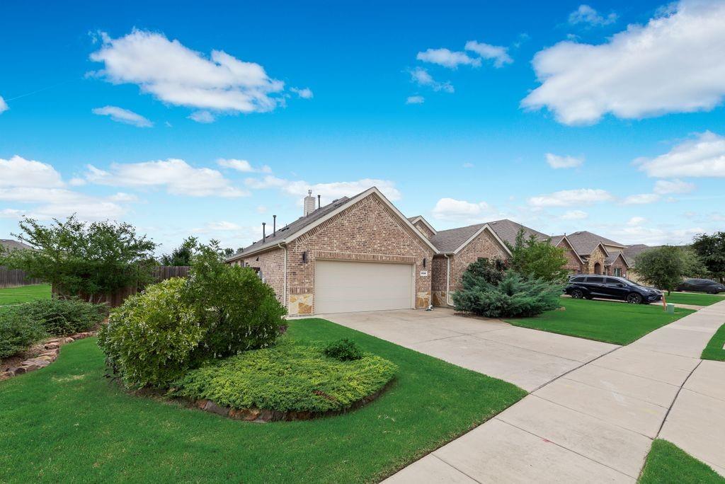 3318 Rosewood Lane — photo