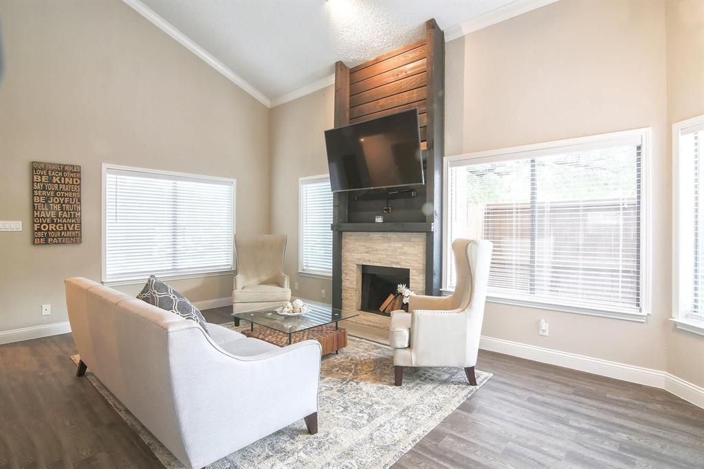 821 Dublin Drive 219 — photo