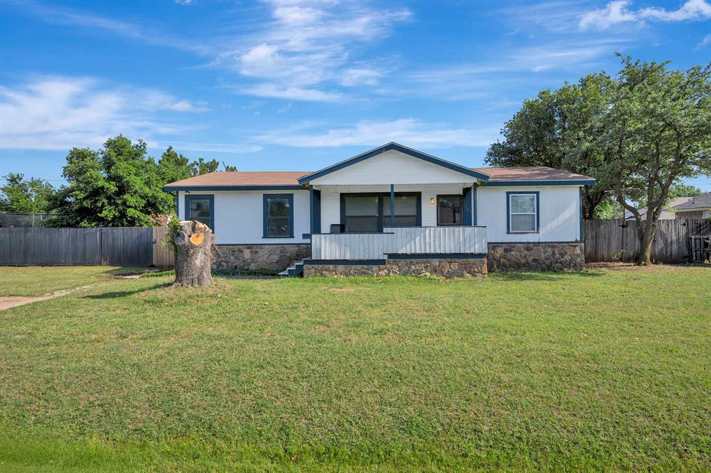 305 Branson Road — photo