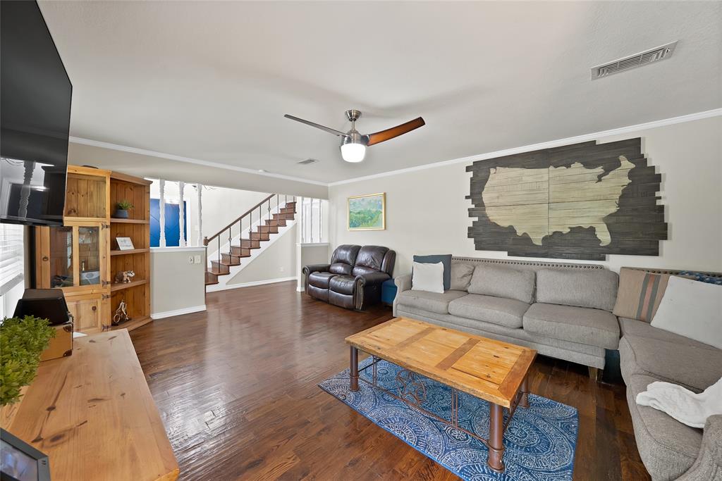 1601 Oak Meadow Drive — photo