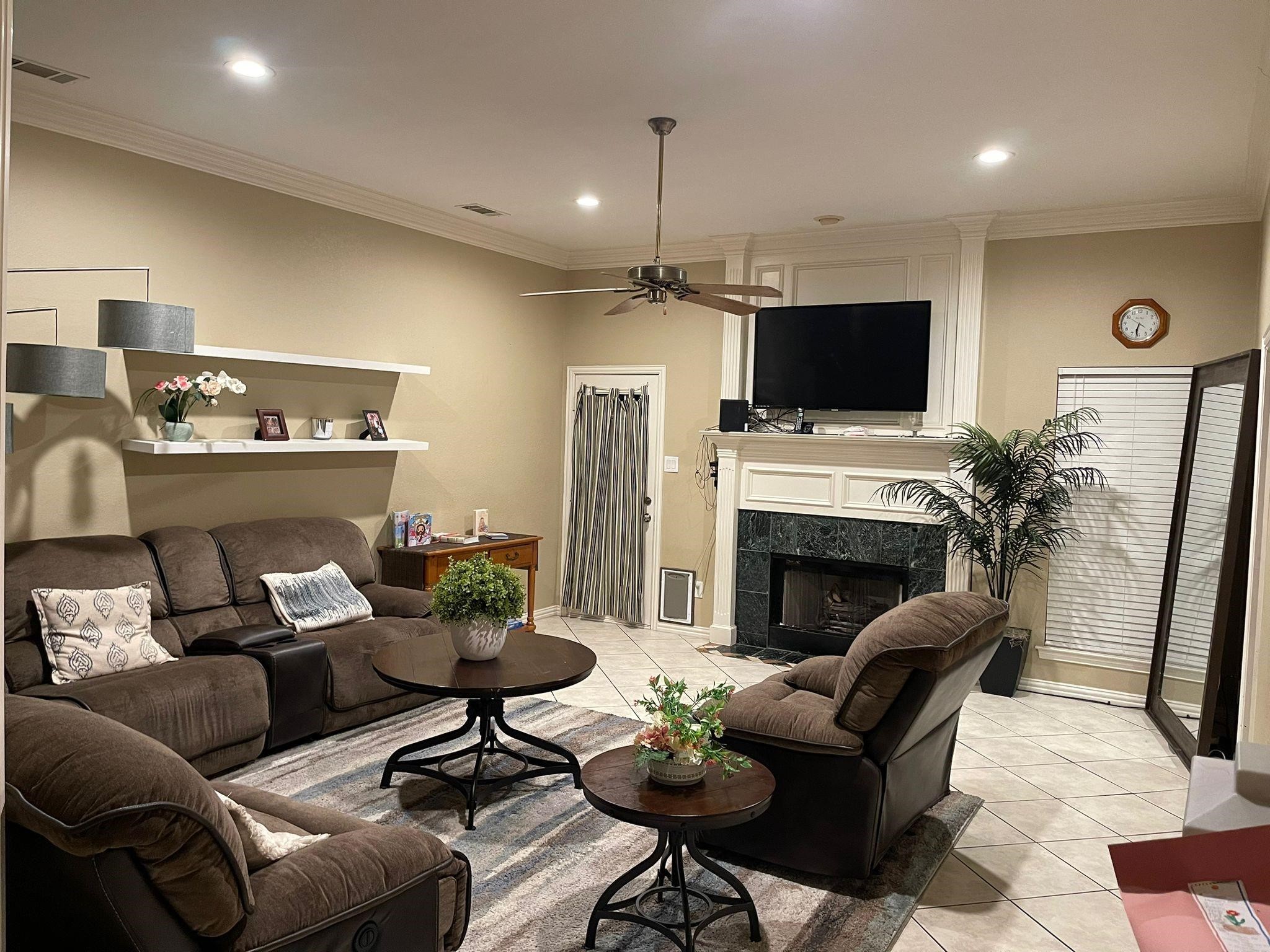 747 E 6th Street, Krum, TX 76249 — photo 3