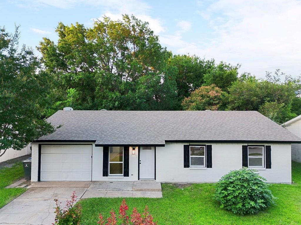 5202 Longhorn Trail — photo