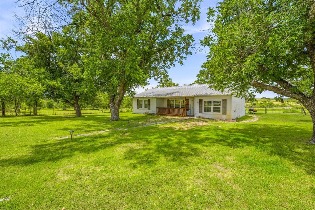 5370 Highway 1702 — photo