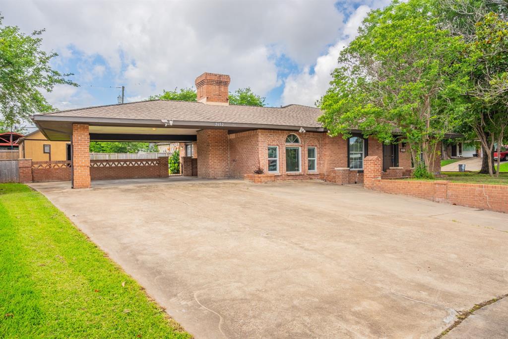 2652 Bluebird Lane — photo