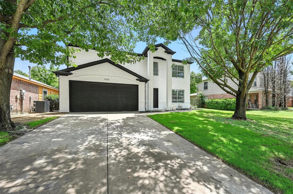 6218 Everglade Road — photo