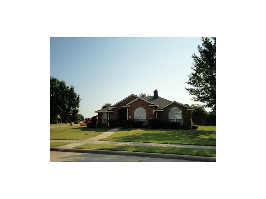 123 E Clubview Circle E, Murphy, TX 75094 — photo 2
