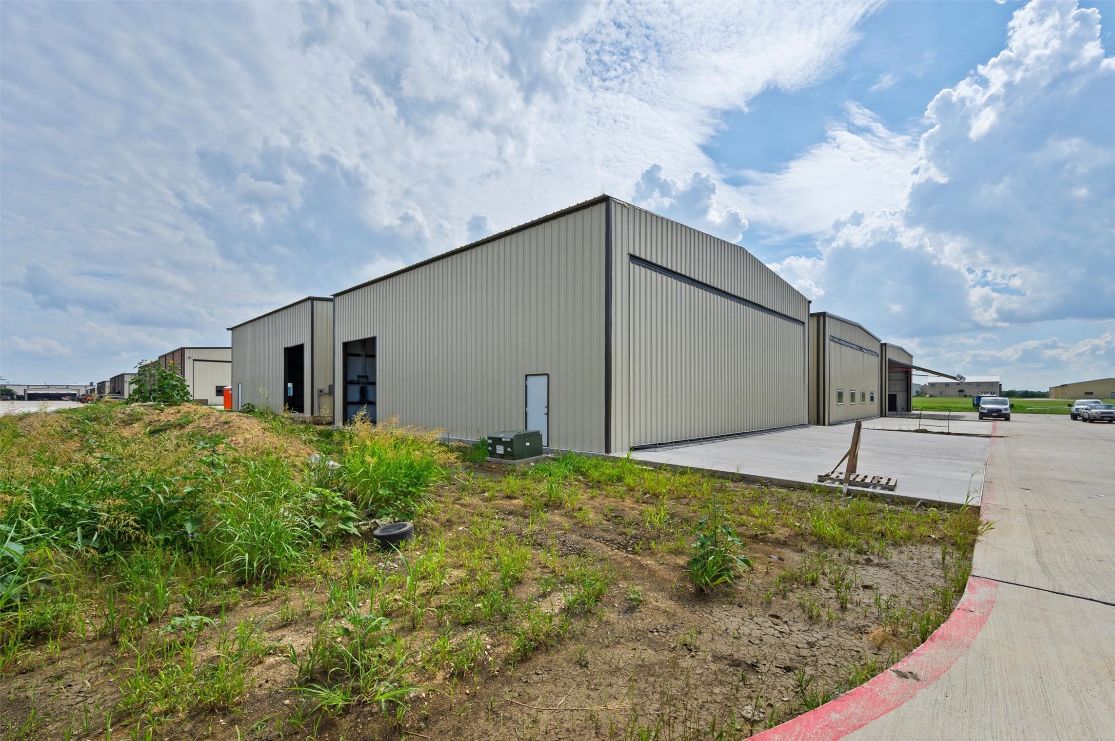 9404 Beagle Lane — photo