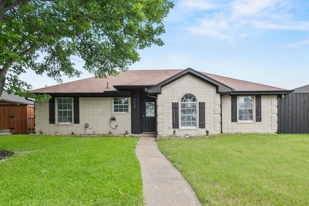 1313 Crosscreek Lane — photo