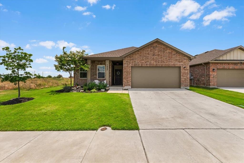 1537 Shadow Hawk Drive — photo