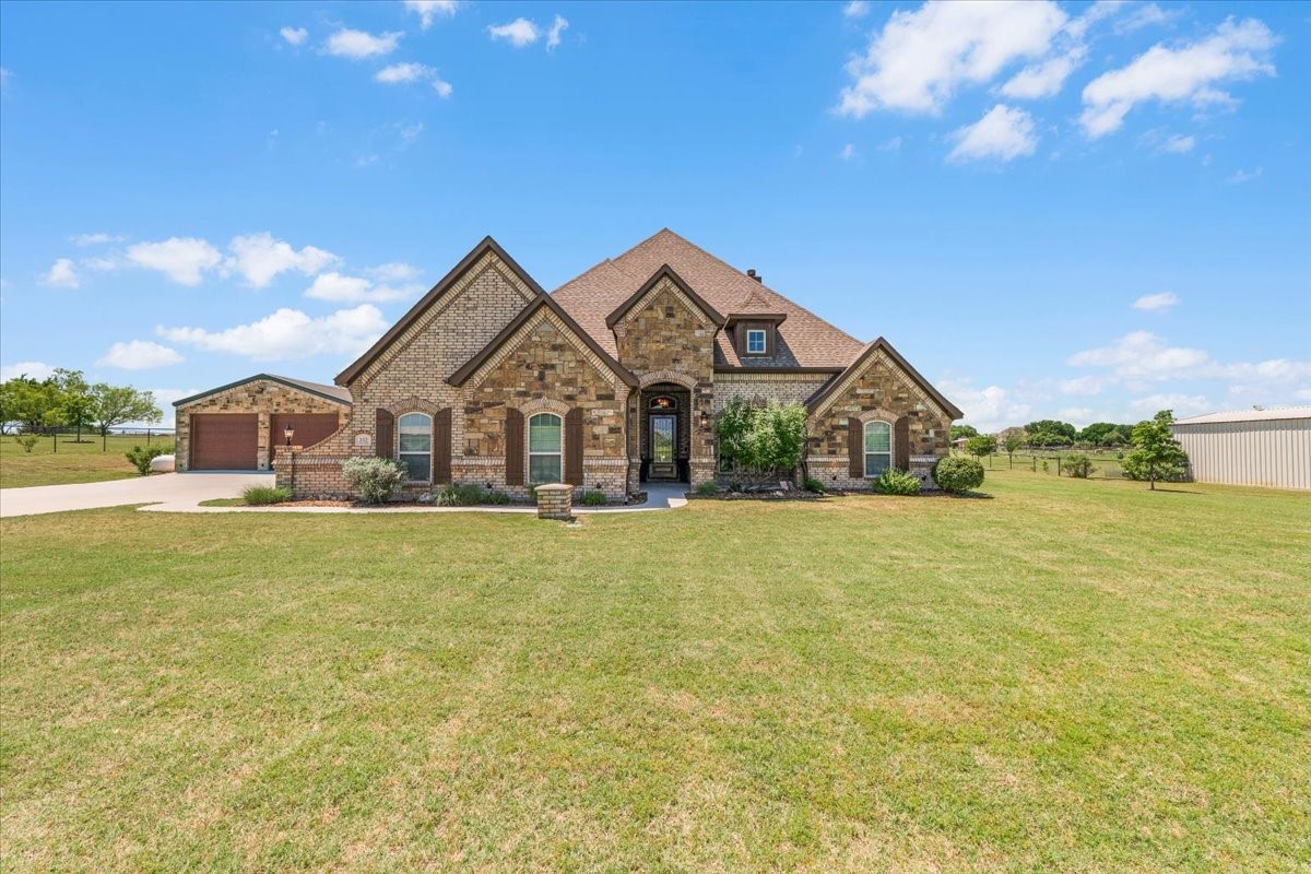 332 Antler Ridge Drive, Azle, TX 76020 — photo 2
