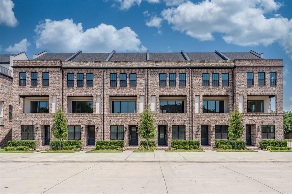 2401 Canton Street 1003 — photo