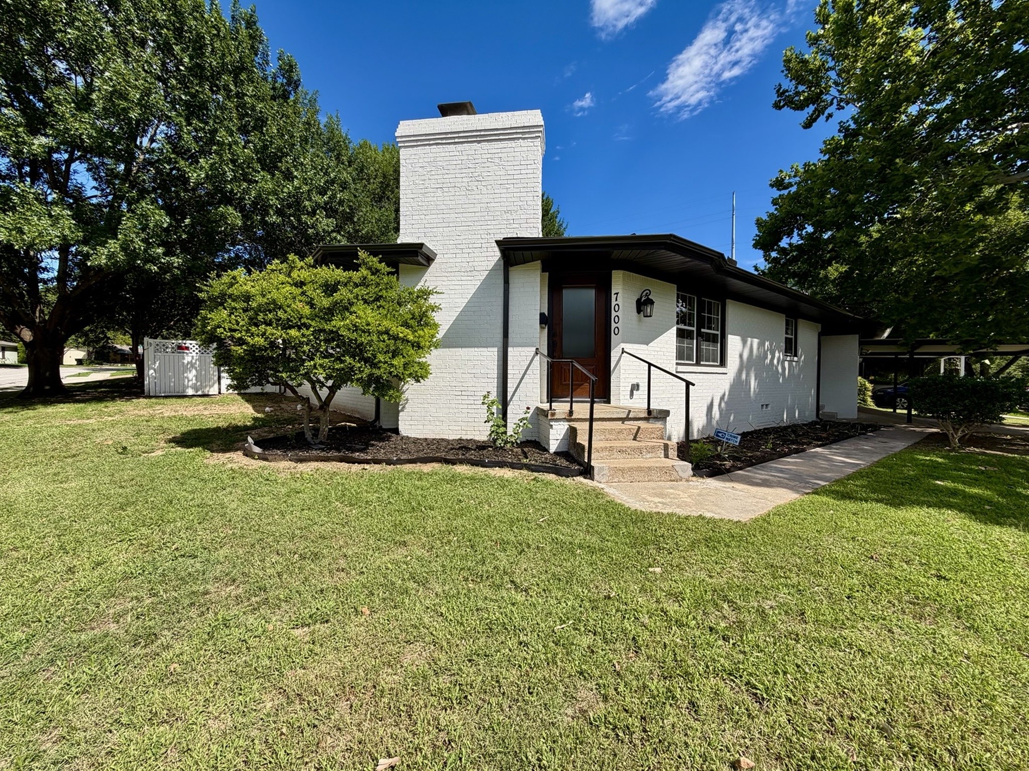 7000 Park Place Drive — photo