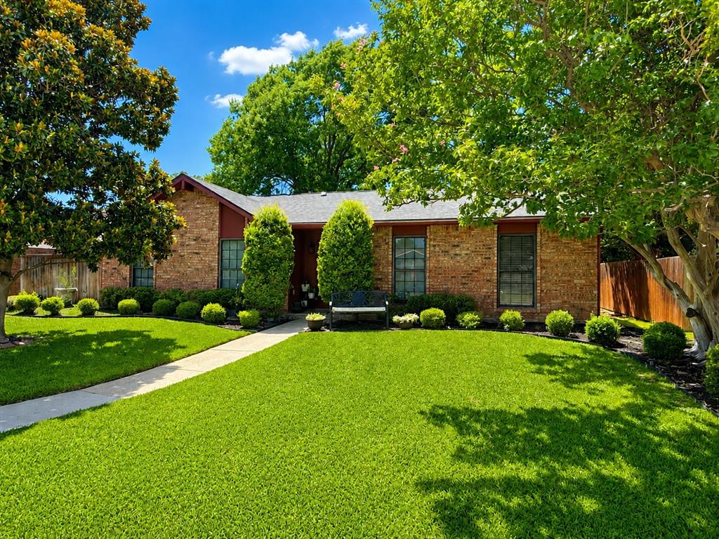 220 Willow Springs Drive — photo