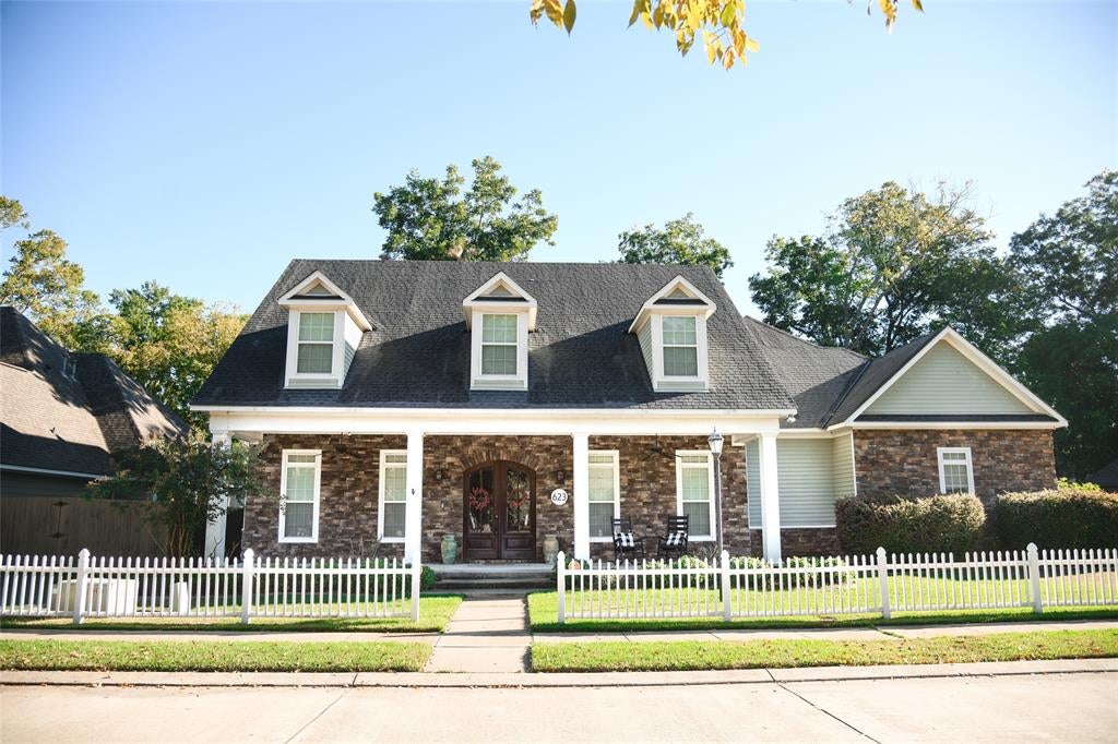 623 Buckhead Circle — photo