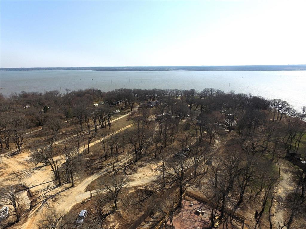 8085 Lakeview Drive — photo