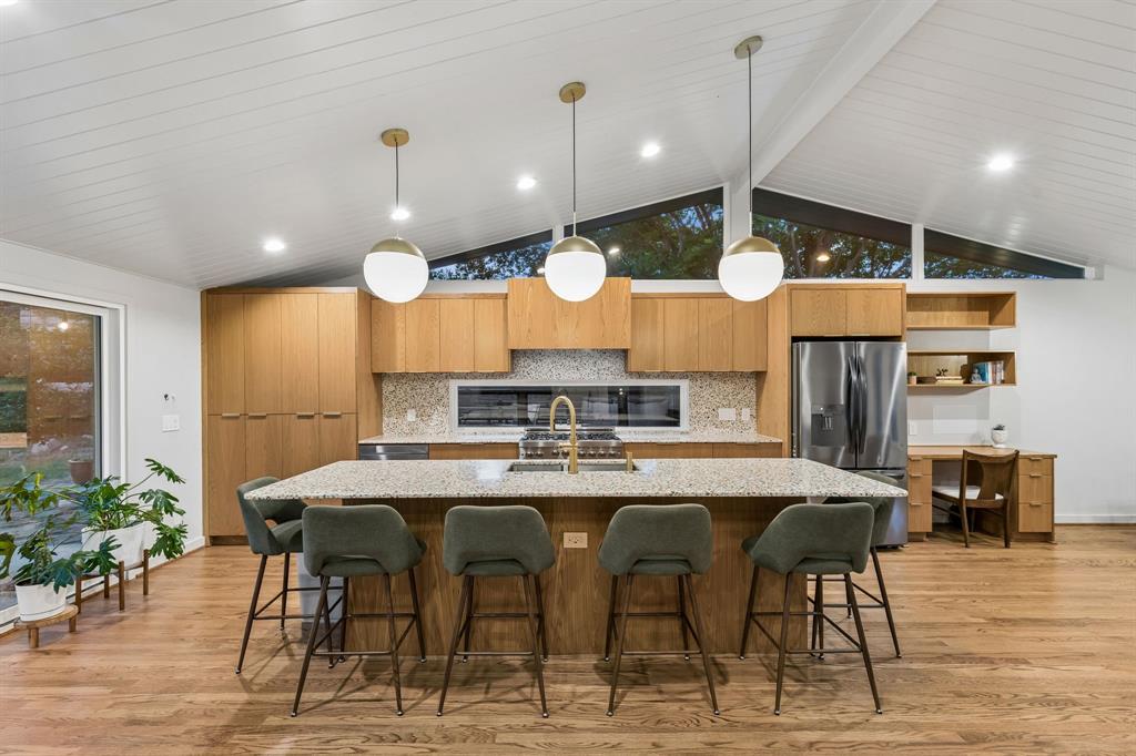 707 Bondstone Drive — photo