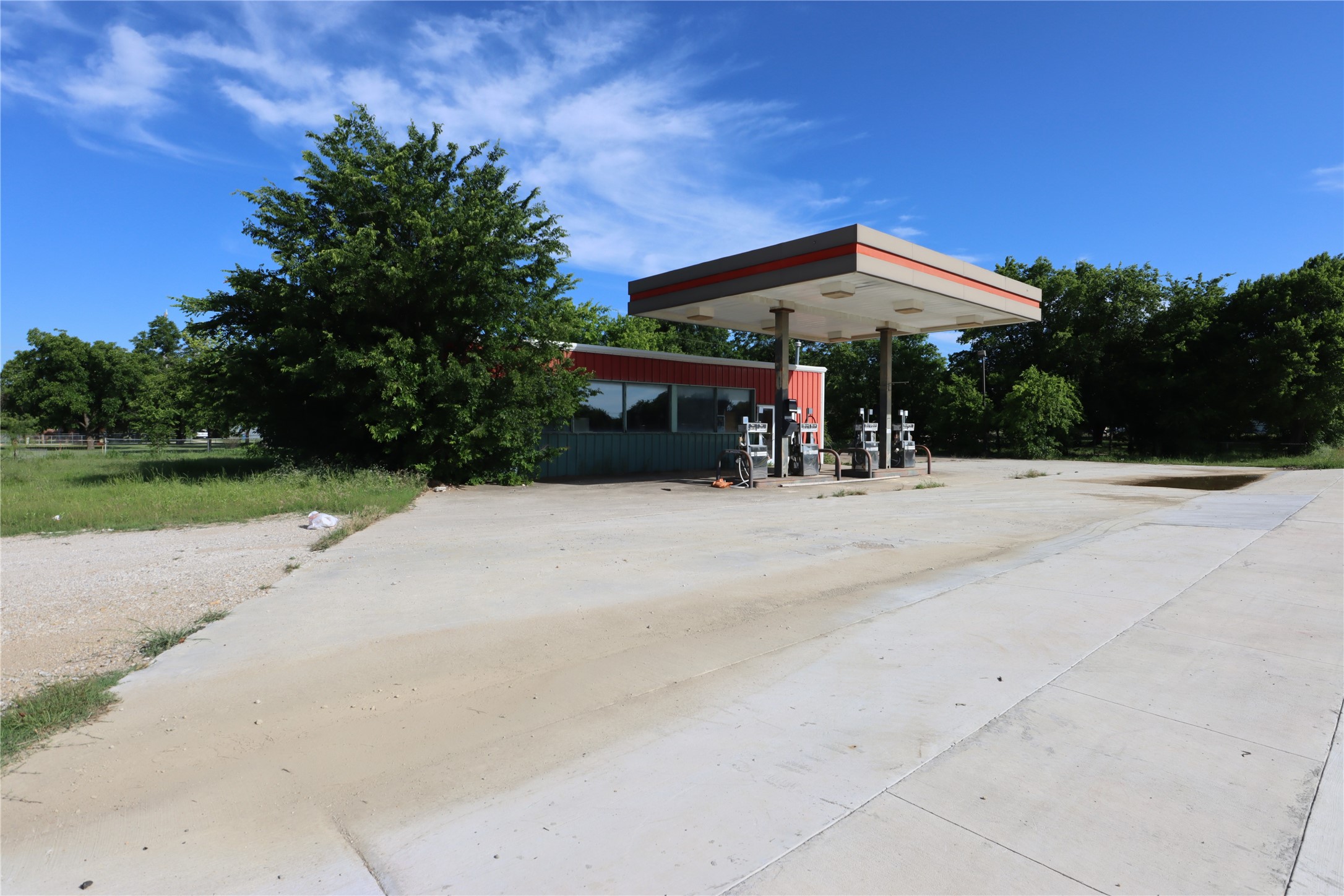 400 W Loop 254, Ranger, TX 76470 — photo 2