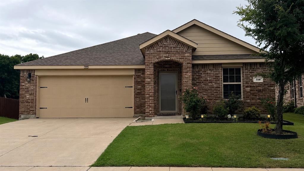 725 Emerald Drive — photo