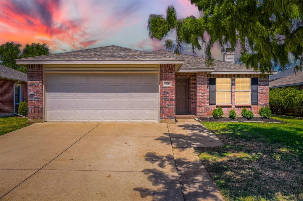 1216 Haley Lane — photo
