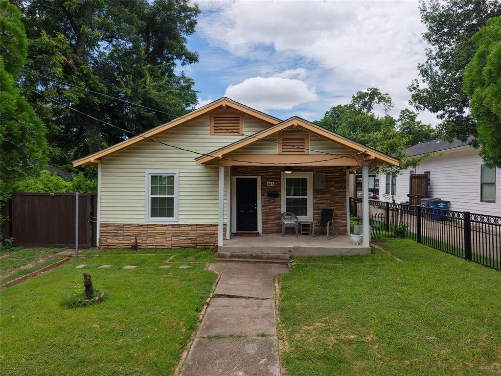 611 Wayne Street — photo