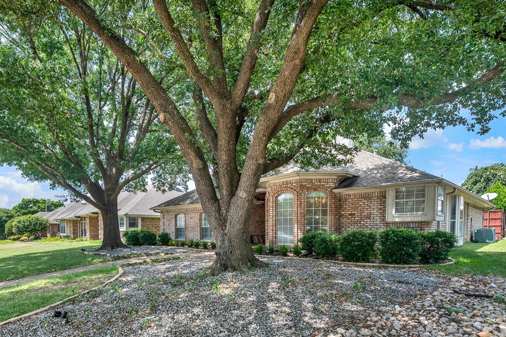 4445 Jenning Drive — photo