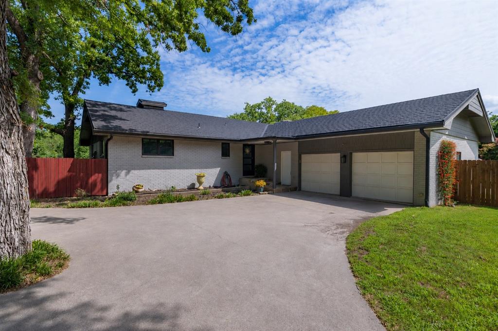 205 Timberlake Drive — photo