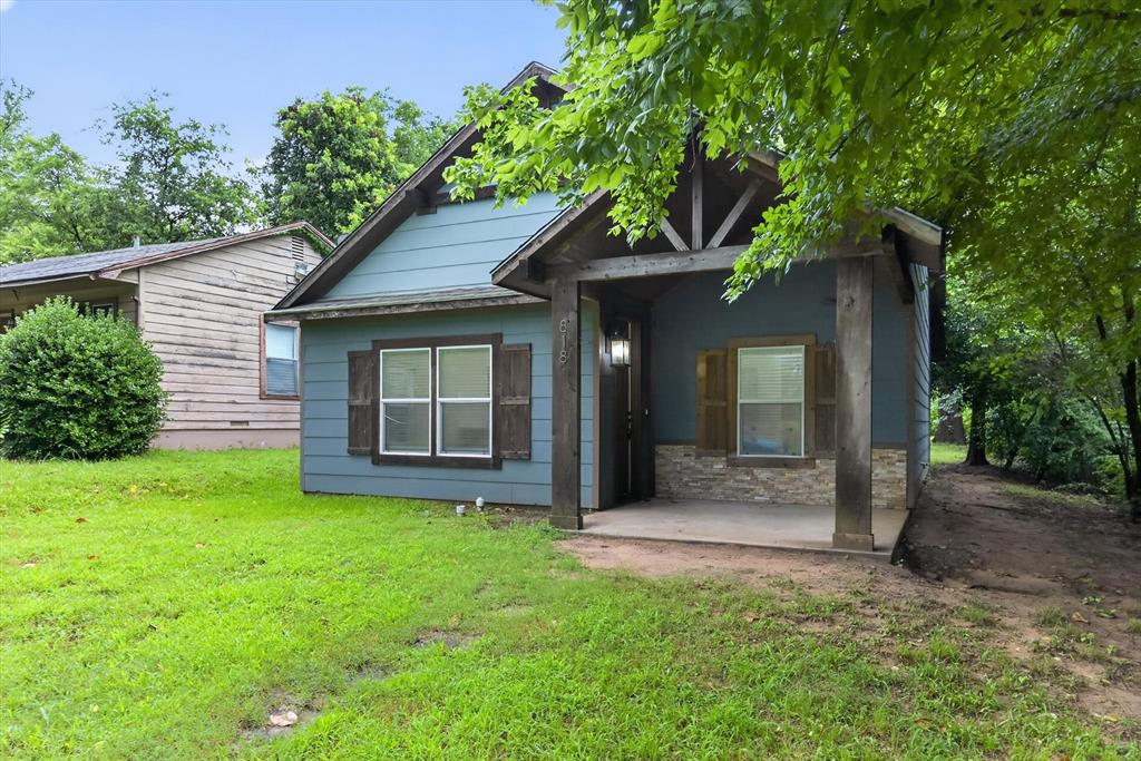 818 W Elm Street — photo