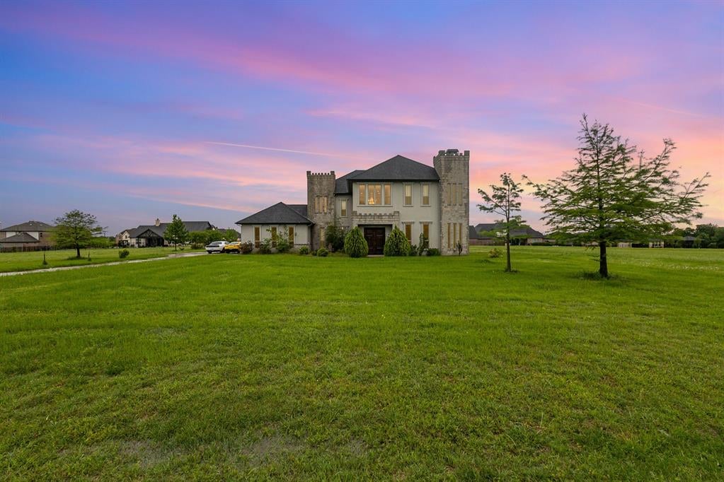 4455 Lake Breeze Drive — photo