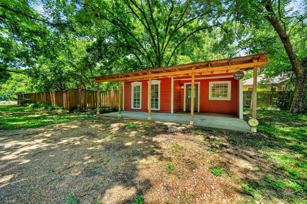 415 S Dallas Avenue — photo