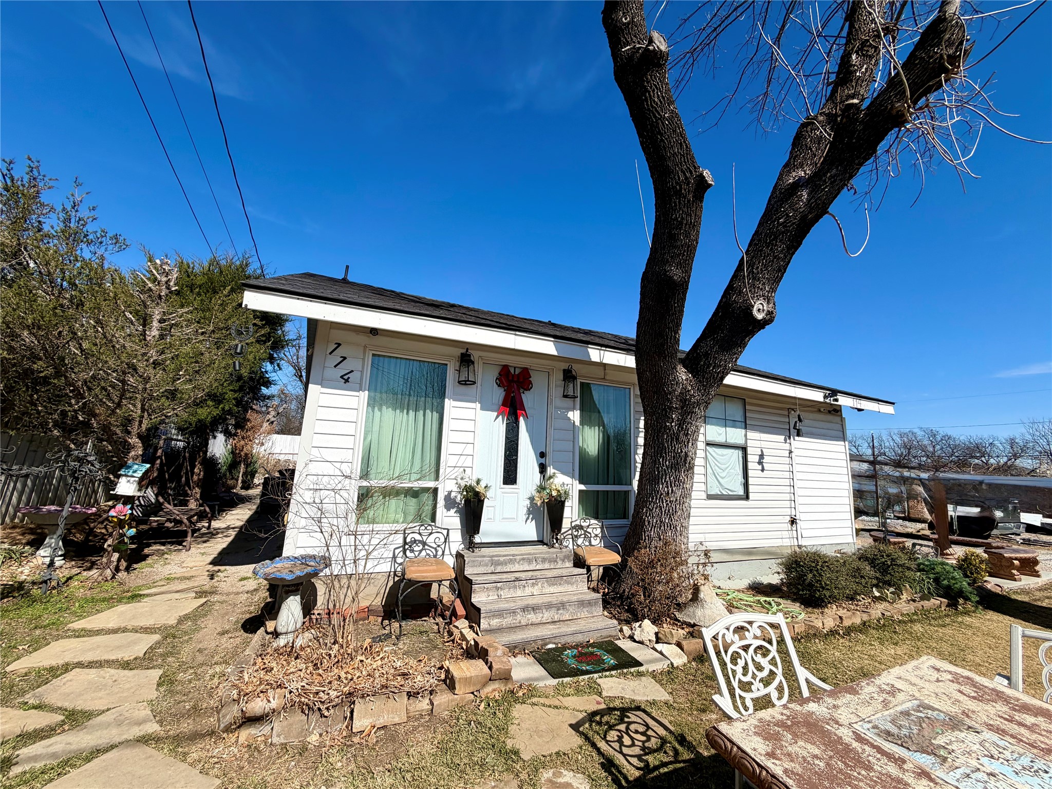 114 Motley Street — photo