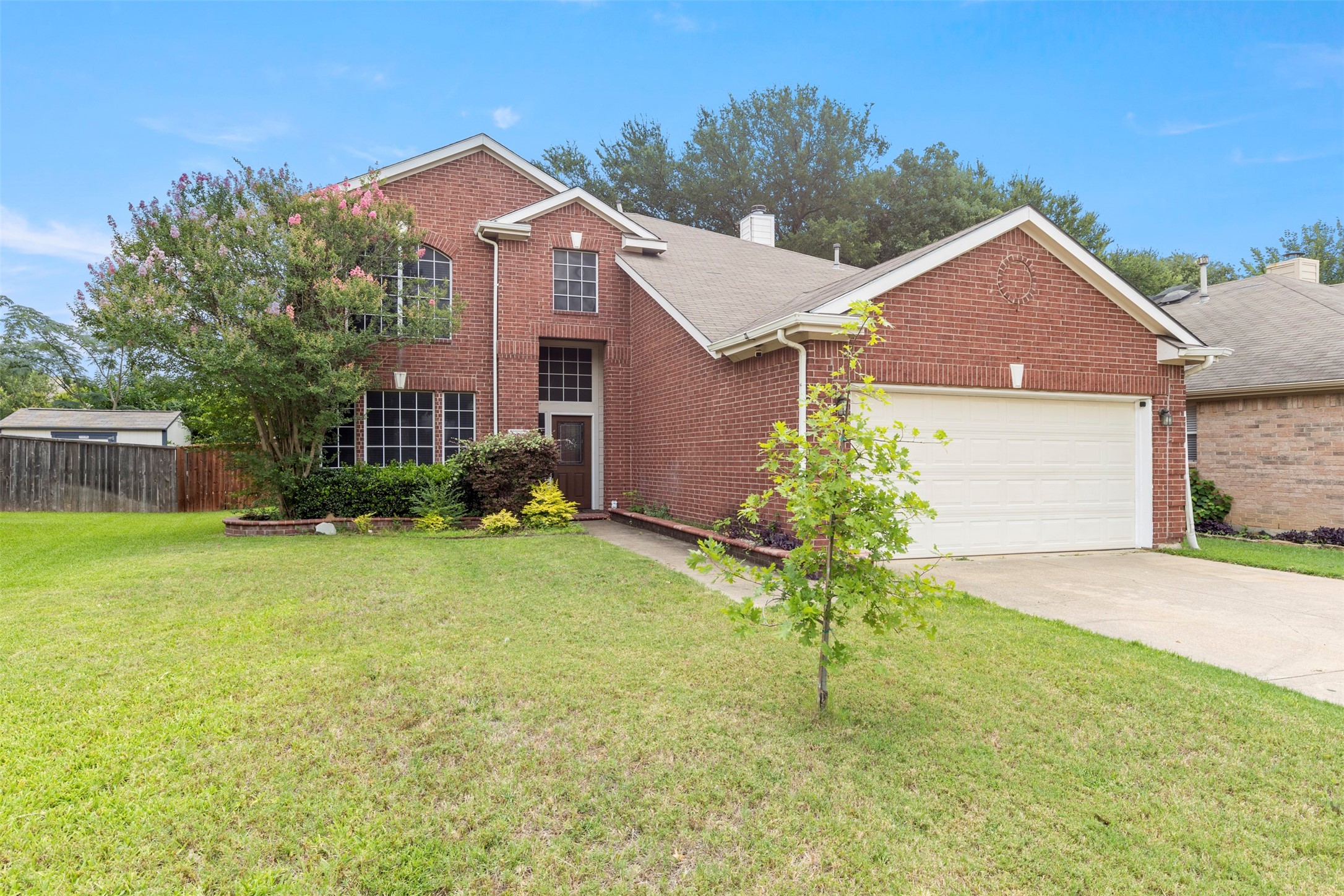 903 Summerbrook Drive, Euless, TX 76040 — photo 2