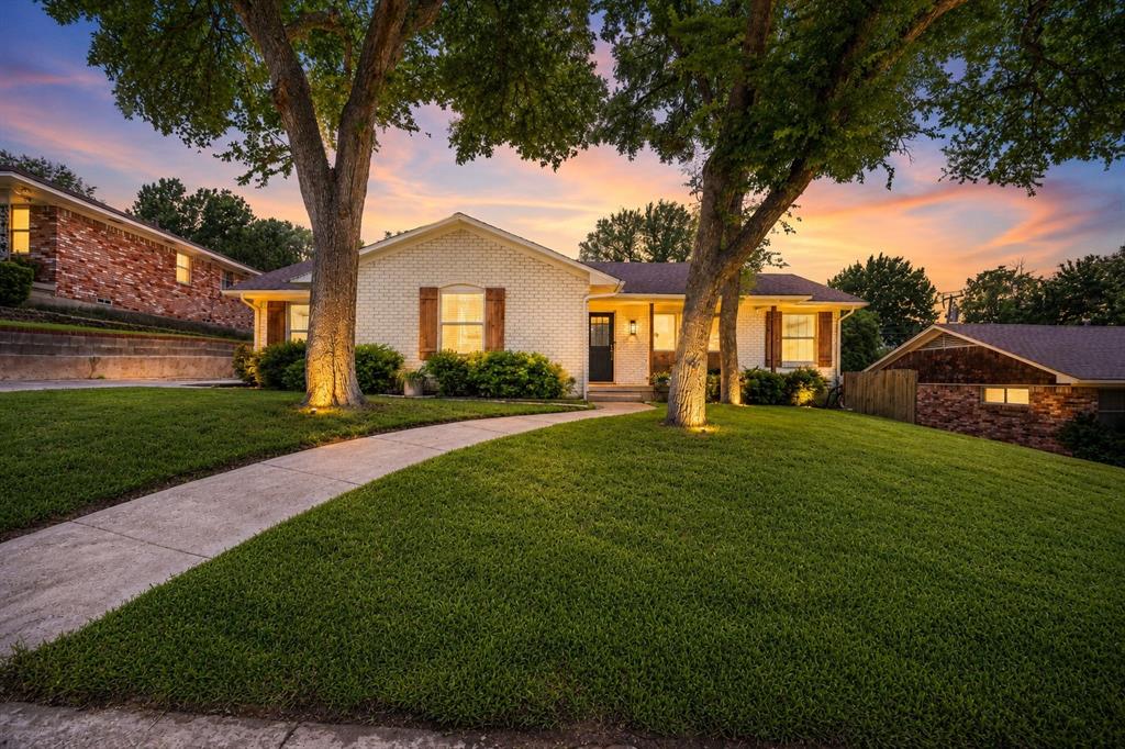 2341 Pinebluff Drive — photo