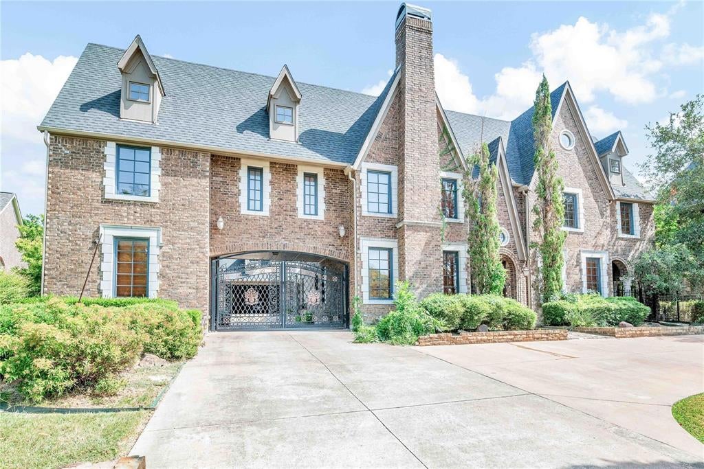 22 Dunrobin — photo