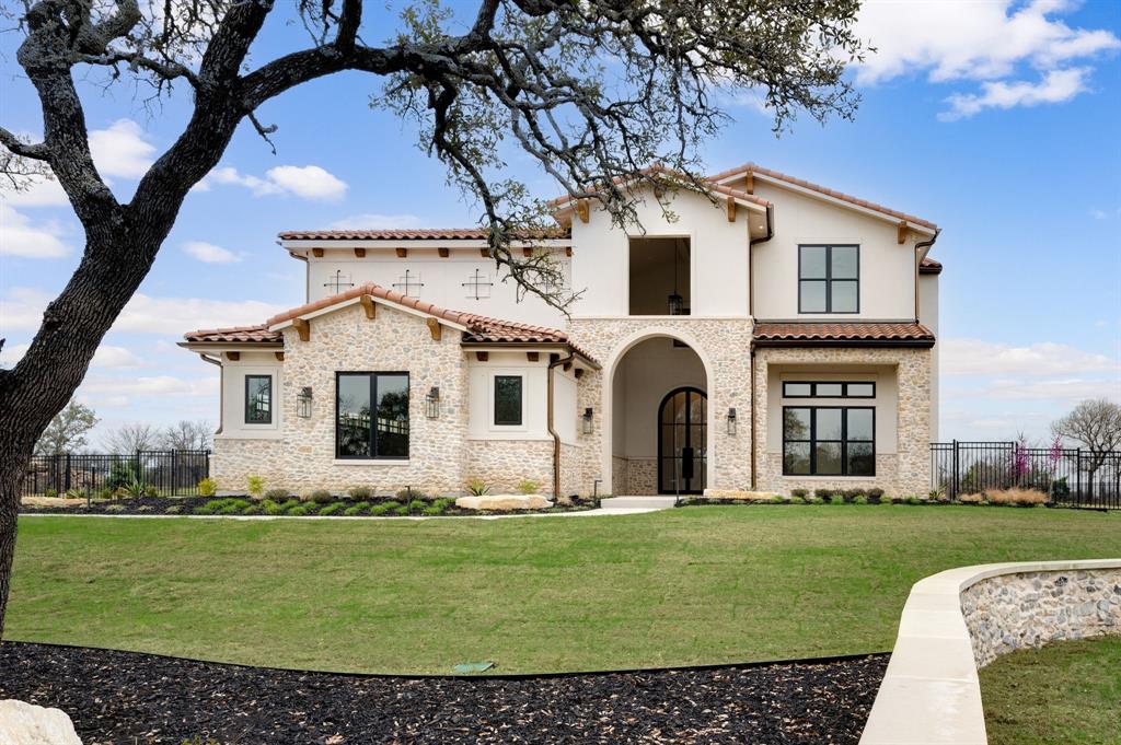 10621 Arrowhead Point Drive — photo