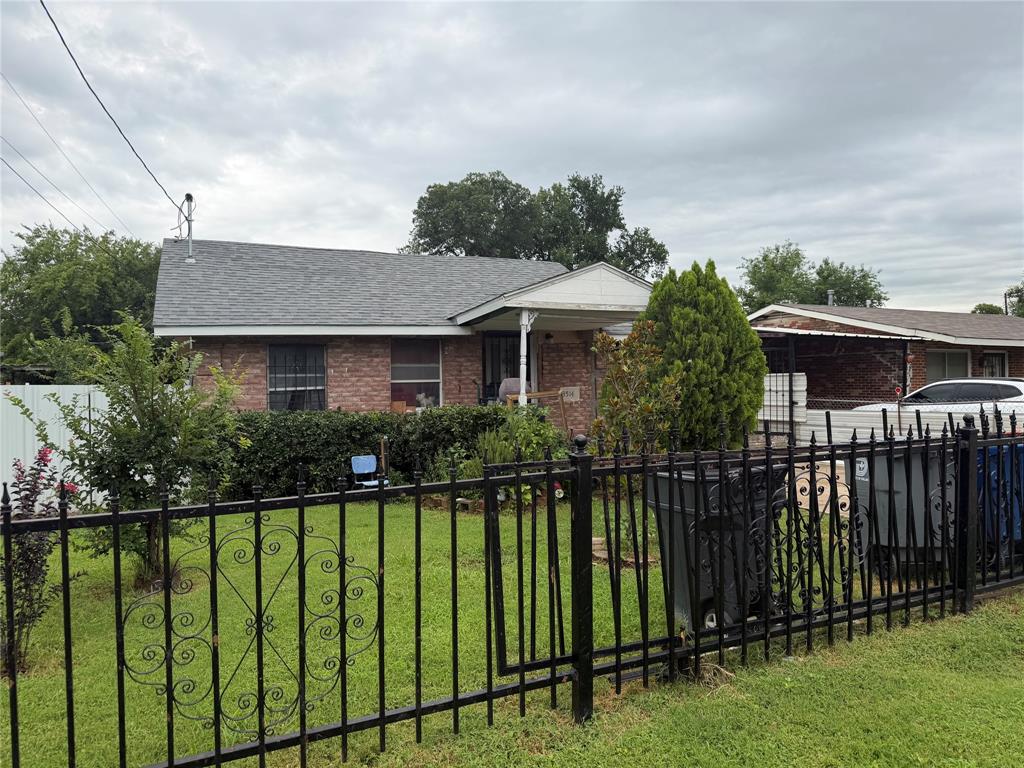 3514 Ingersoll Street — photo