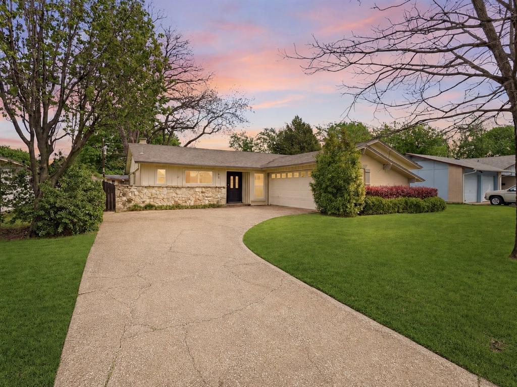 732 Pinehurst Drive — photo