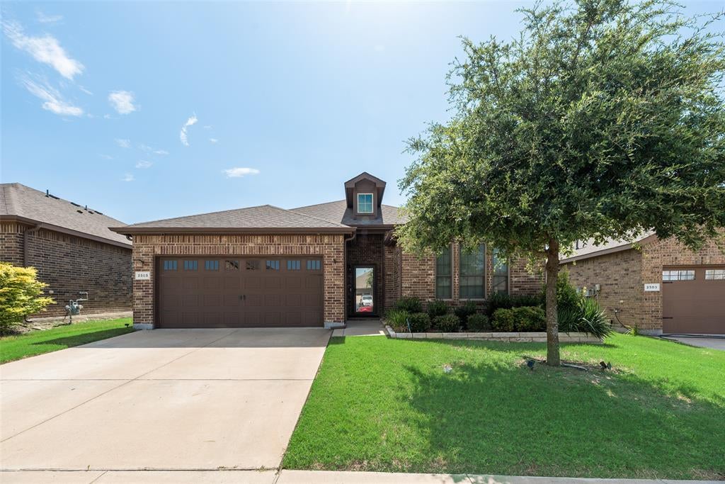 2505 Lavender Lane — photo