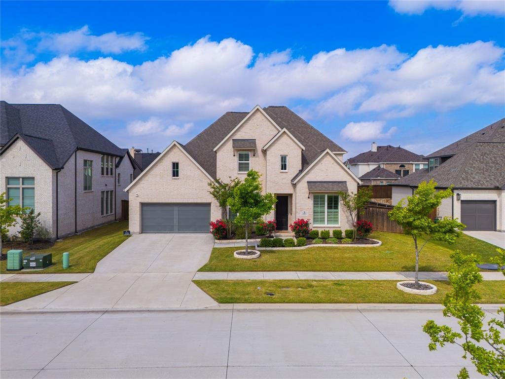 15871 Lucy Lane — photo