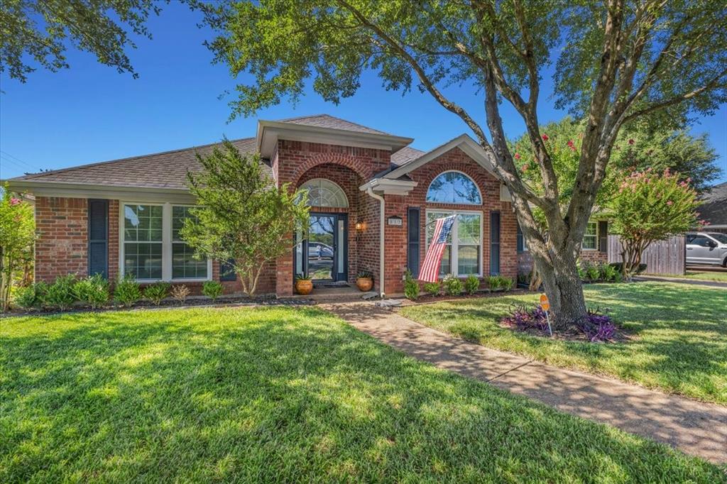 812 Country Lane Drive — photo