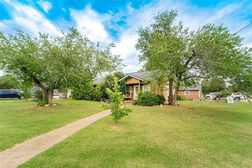 1211 W Hullum Street — photo