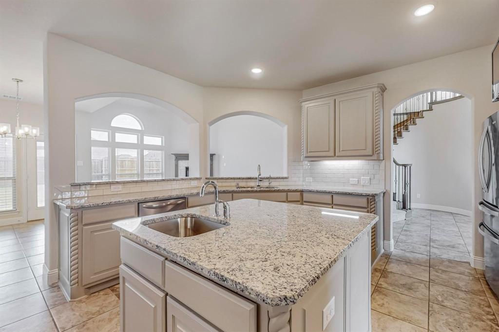 422 Crestview Drive — photo