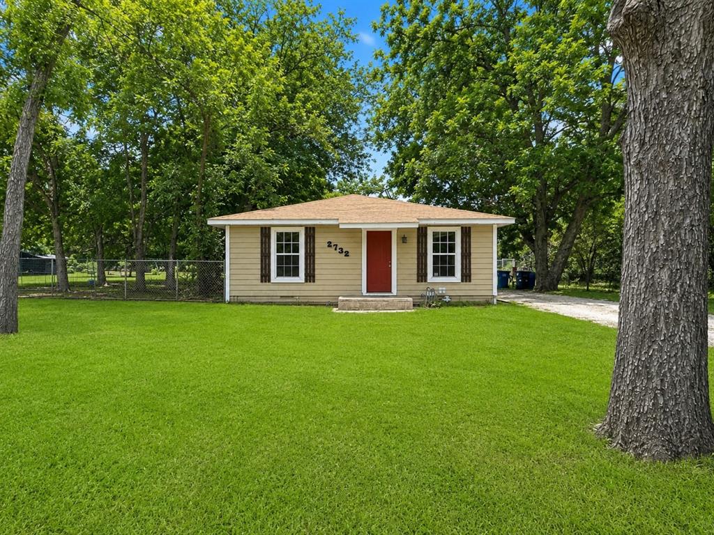 2732 W Collin Street — photo