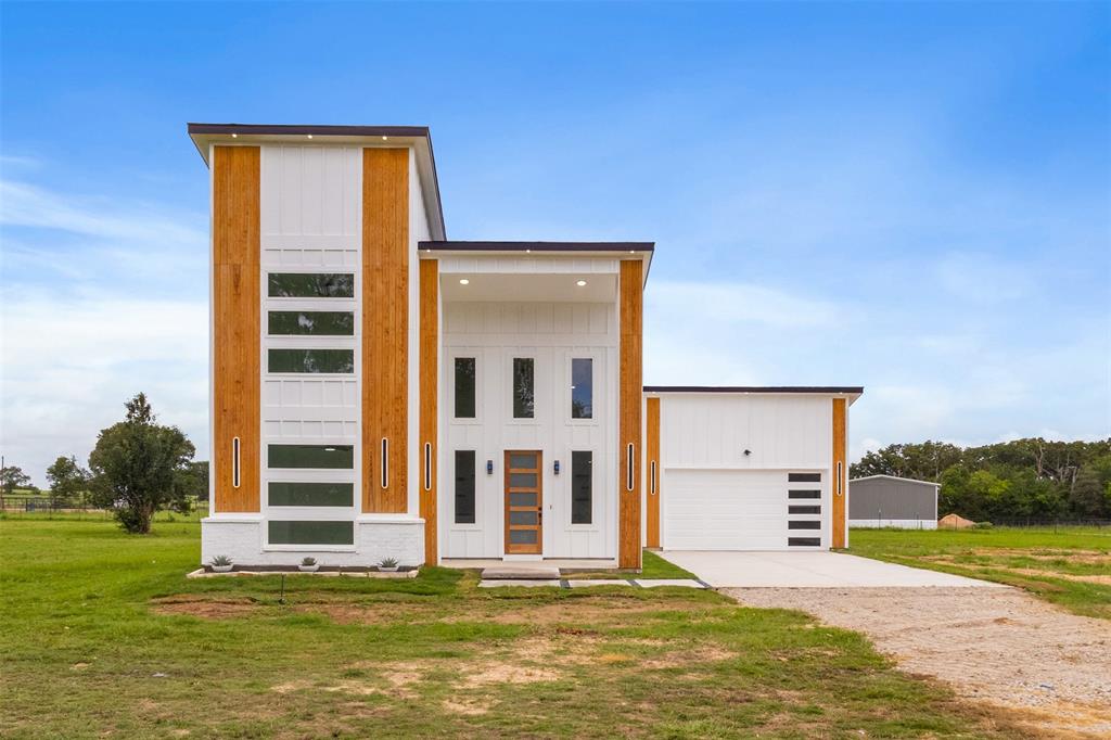 180 Rs County Road 2245 — photo