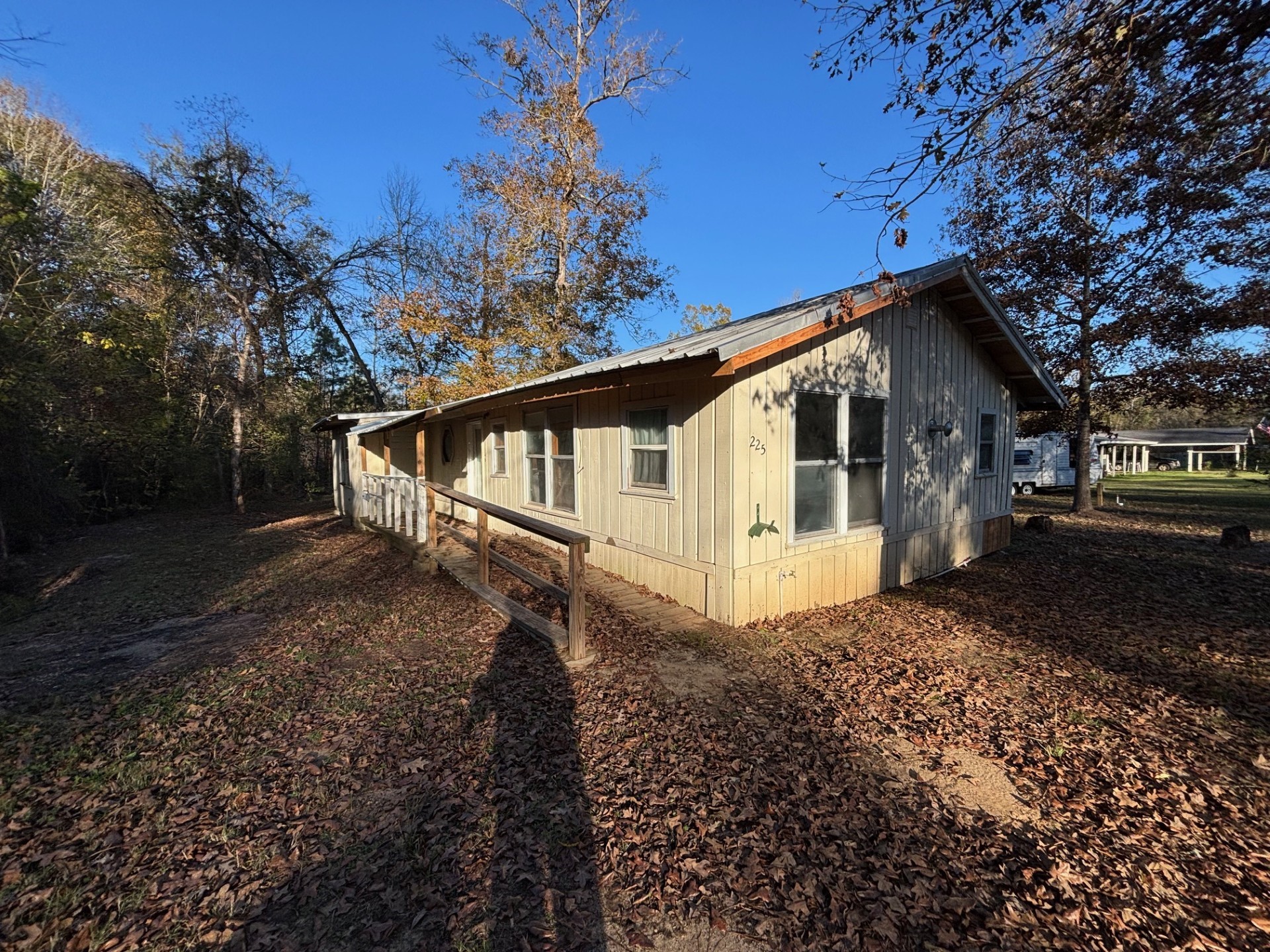 225 County Road 4090 — photo