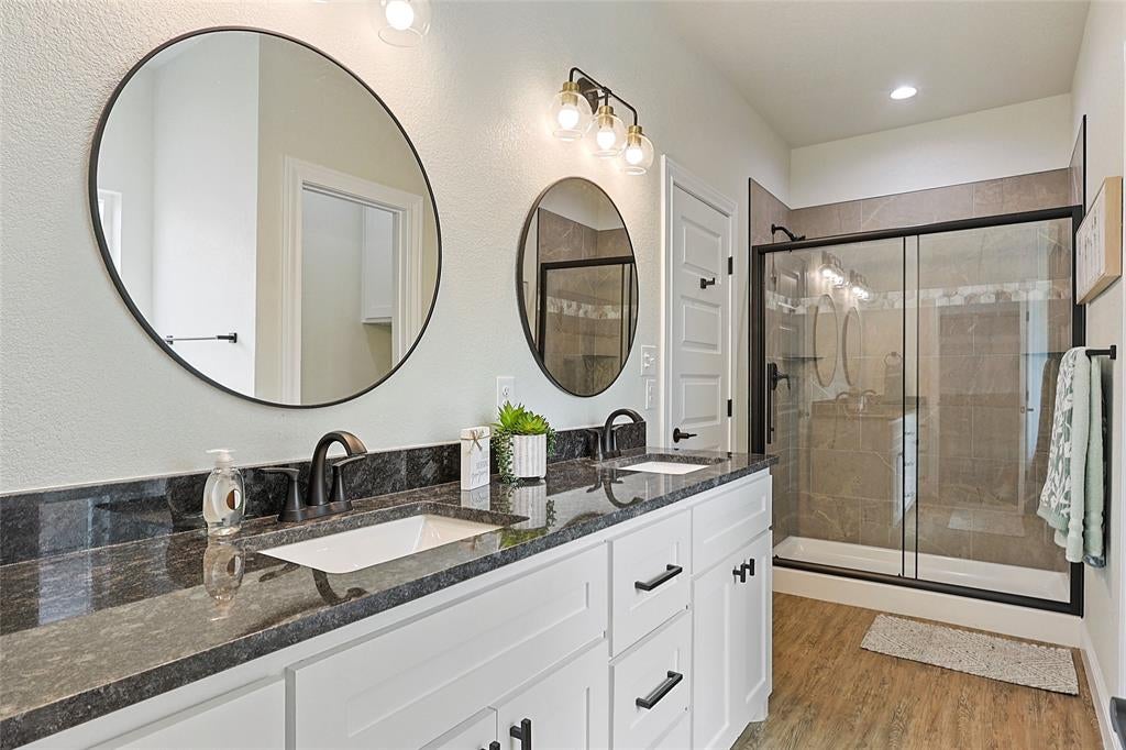 7610 Hudson Way — photo