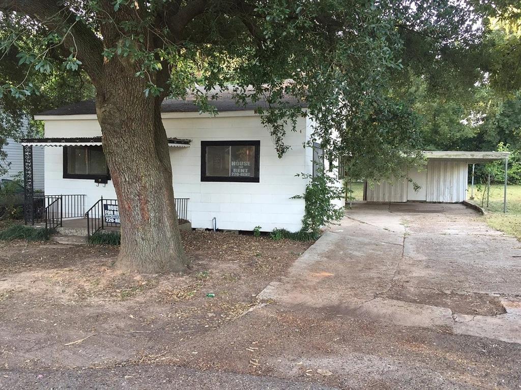 202 Kelly Street — photo