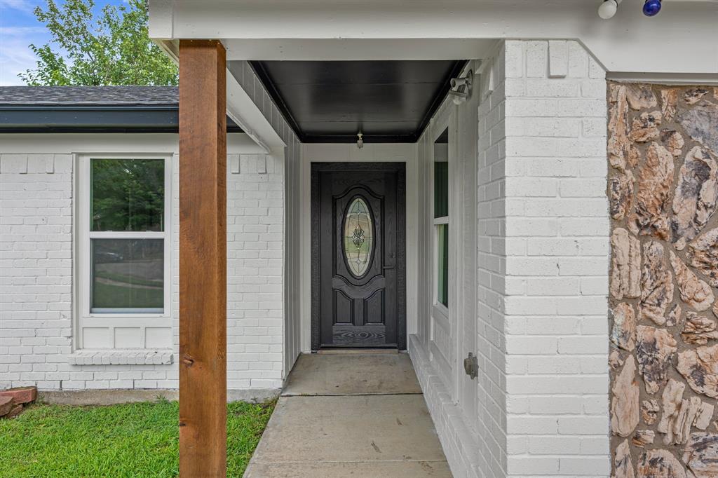 1004 E Georgian Road — photo