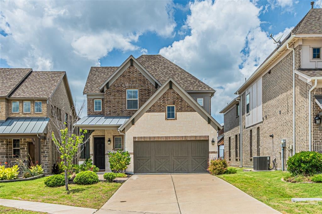 18140 Lakefront Court — photo