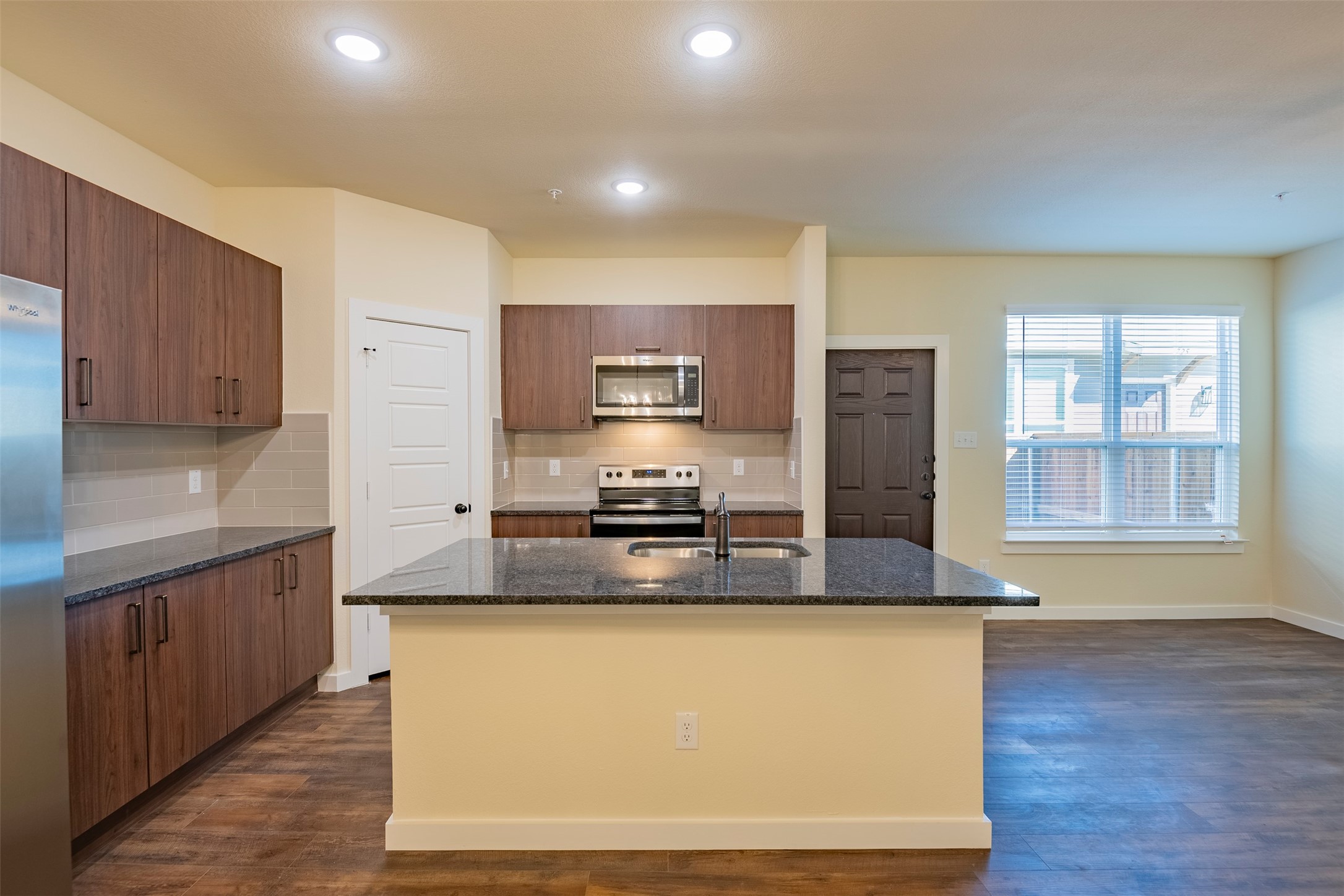 645 Wheatfield Drive — photo