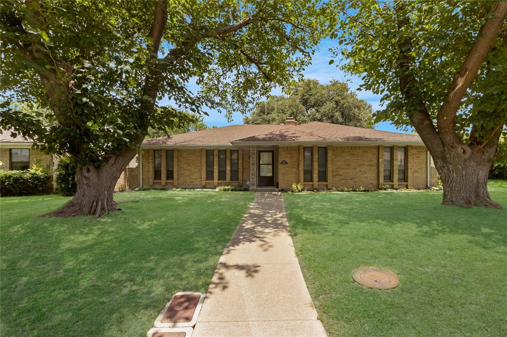631 E Cherry Street — photo